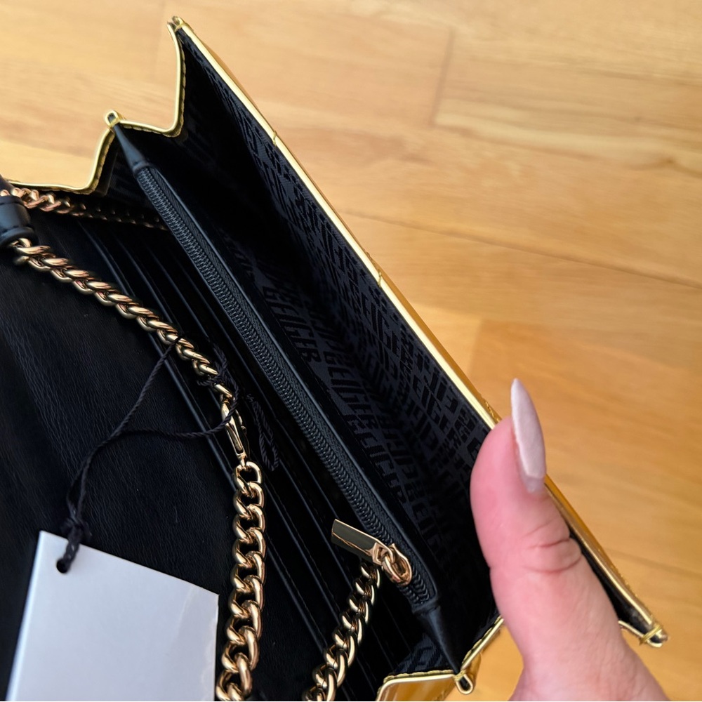 Kurt Geiger Metallic Gold Quilted Clutch/crossbody bag - Picture 7 of 7